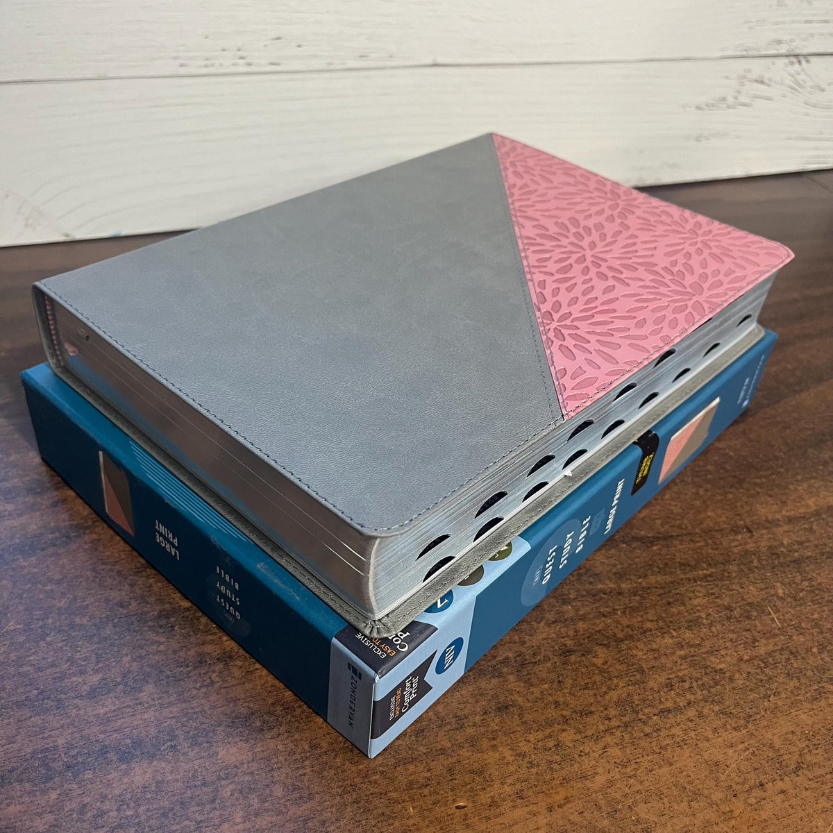 Personalized NIV Large Print Quest Study Bible Thumb Indexed - Gray / Pink LeatherSoft - Custom Imprinted with name, 9780310465983