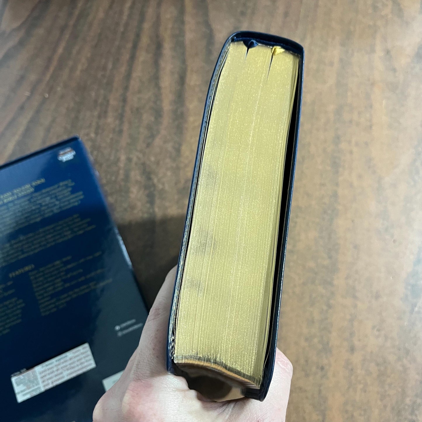 Personalized NIV Thompson Chain Reference Study Bible Large Print Thumb Indexed - Navy Blue LeatherSoft, Name imprint, ISBN 9780310459750