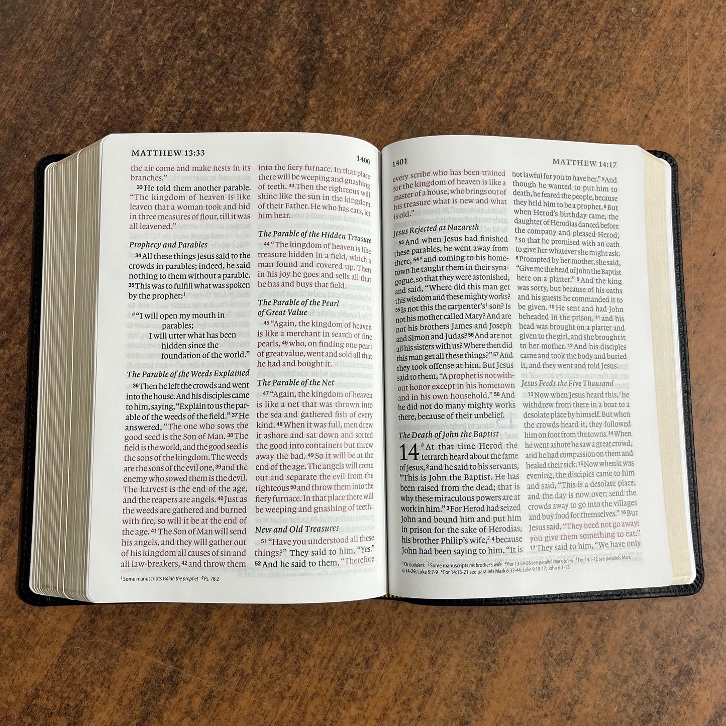 Personalized ESV Giant Print Personal Size Bible - Black Genuine Leather - Custom Imprinted with a name 9798874906603 Large Print