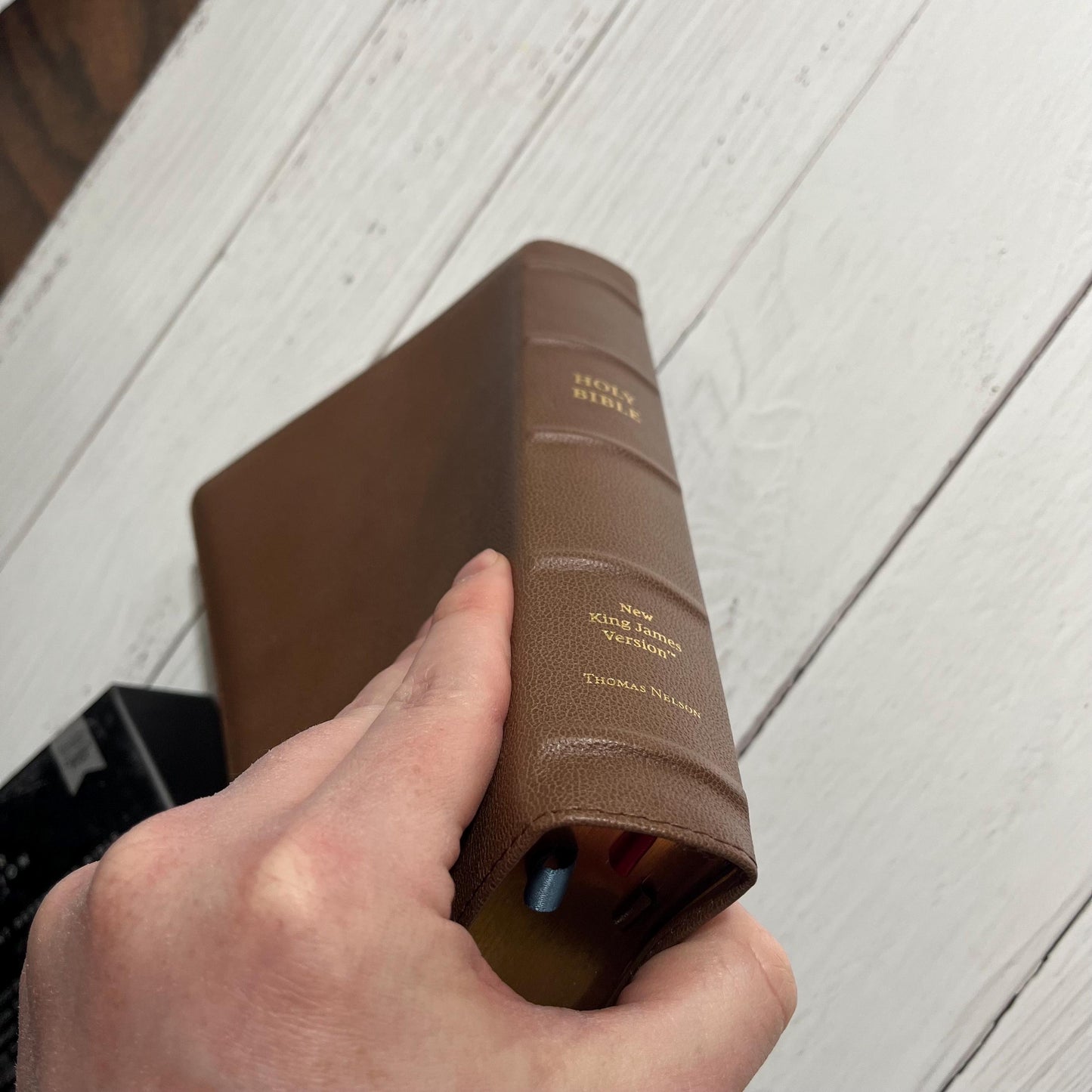 Personalized NKJV Large Print Personal Size Reference Bible Thumb Indexed - Brown Goatskin Premium Genuine Leather 10.5 font 9780785258315