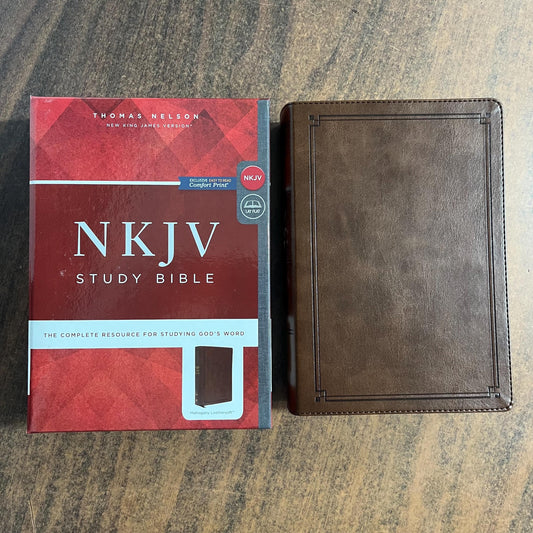 Personalized NKJV Study Bible - Mahogany Brown LeatherSoft, Cover Custom Imprinted with a name - 9780785223702