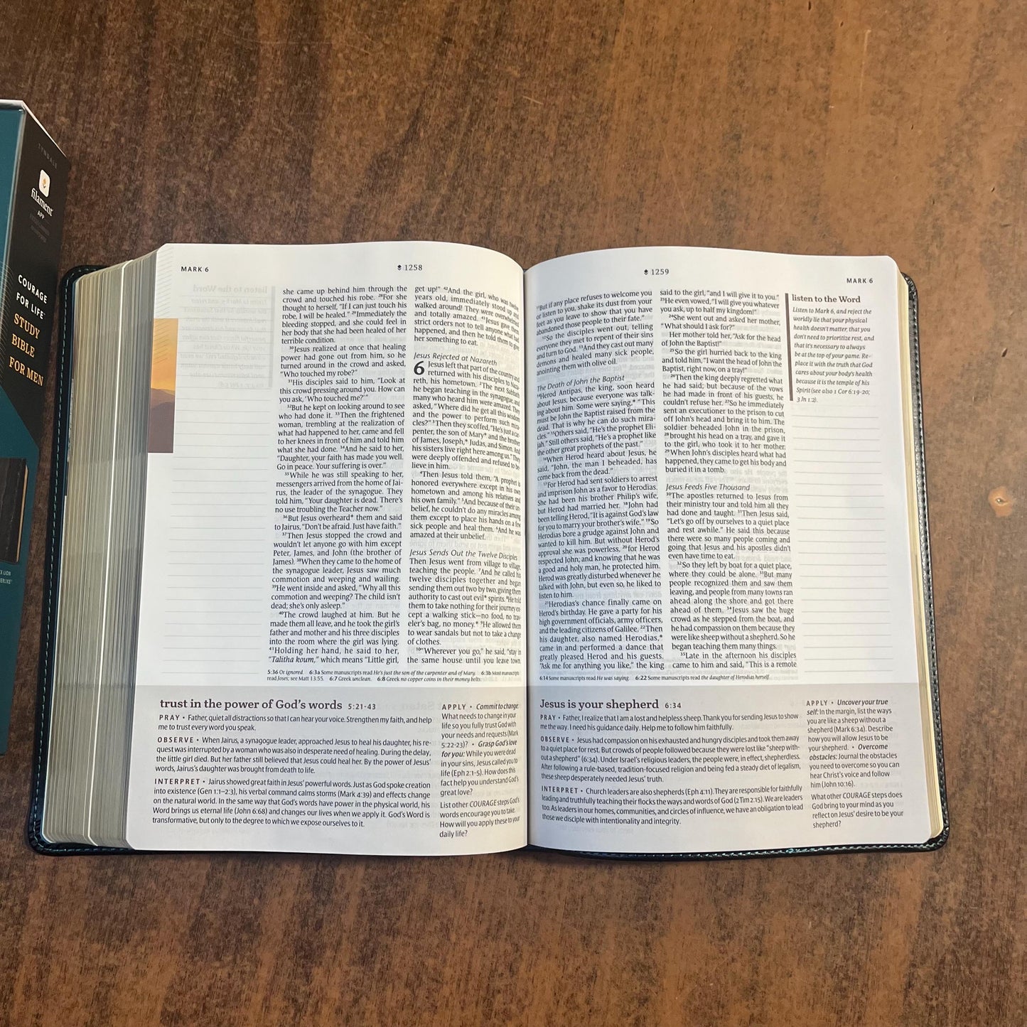 Personalized NLT Courage for Life Study Bible for Men - Onyx Black LeatherLike - Custom Imprinted, journaling, 9781496475565