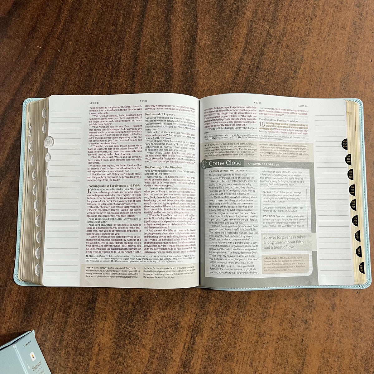 Personalized NLT Every Womans Bible Journaling Edition Thumb Indexed - Seafoam Blue LeatherLike - engraved, Devotional Study, 9798400525612