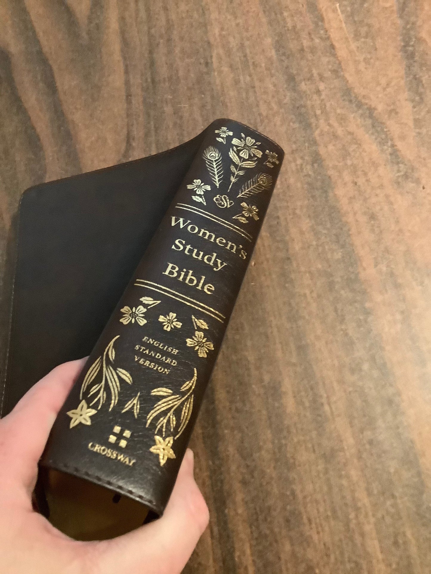 Personalized ESV Women's Study Bible - Deep Brown Trutone ** Custom Imprinted, ISBN 9781433572050