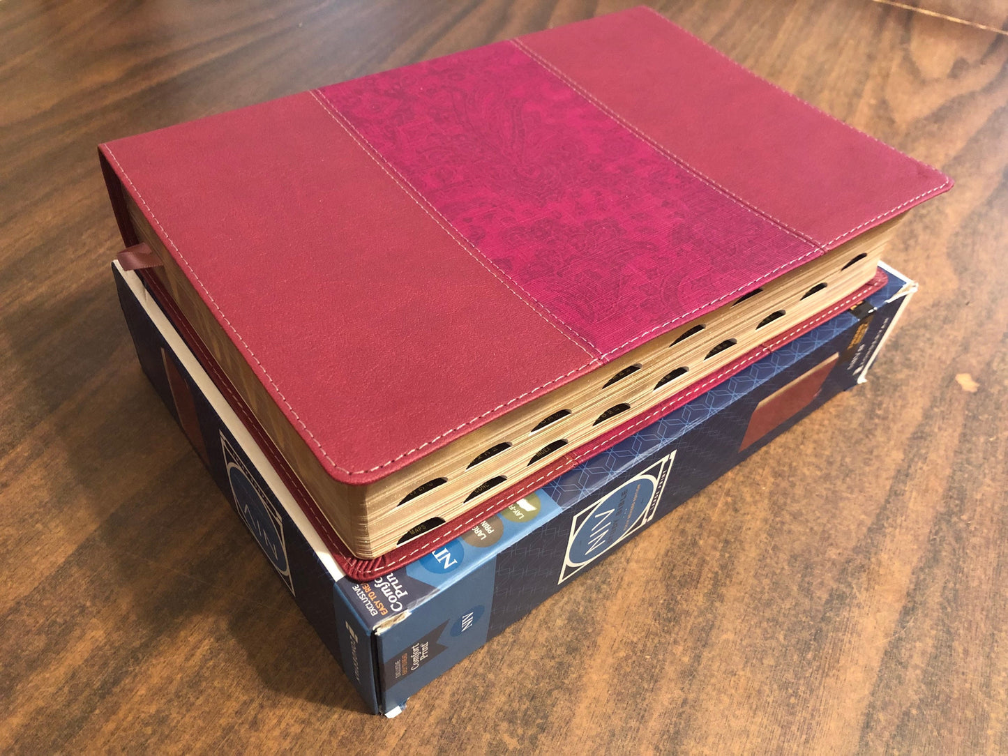 Personalized NIV Large Print Study Bible Thumb Indexed with Book Tabs - Burgundy LeatherSoft,  Custom Imprinted with name, 9780310449225