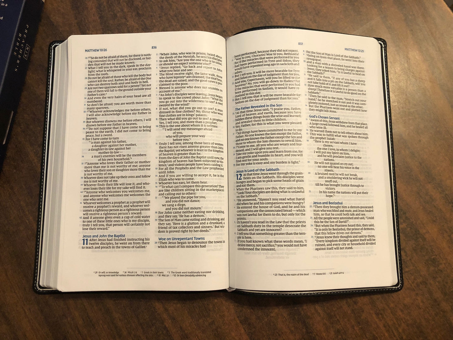 Personalized NIV Preachers Verse by Verse Bible - Black LeatherSoft,  Custom Imprinted, ISBN 9780310453727 Pastors Bible, Ministers Bible