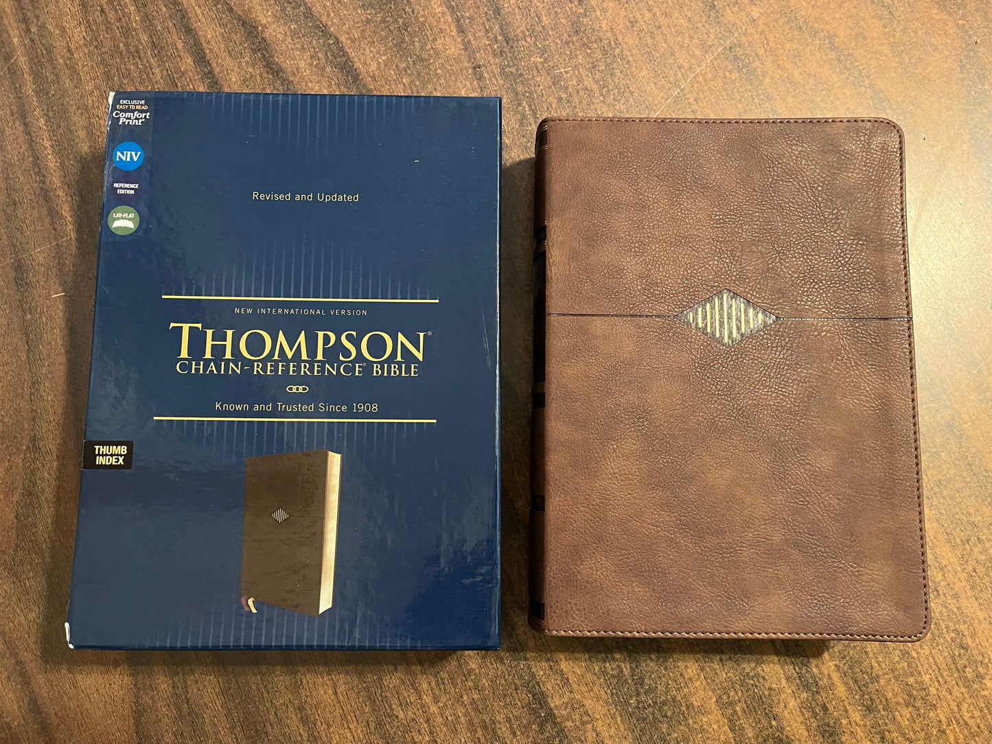 Personalized NIV Thompson Chain Reference Study Bible Thumb Indexed - Brown LeatherSoft, Custom Imprinted, ISBN 9780310460688