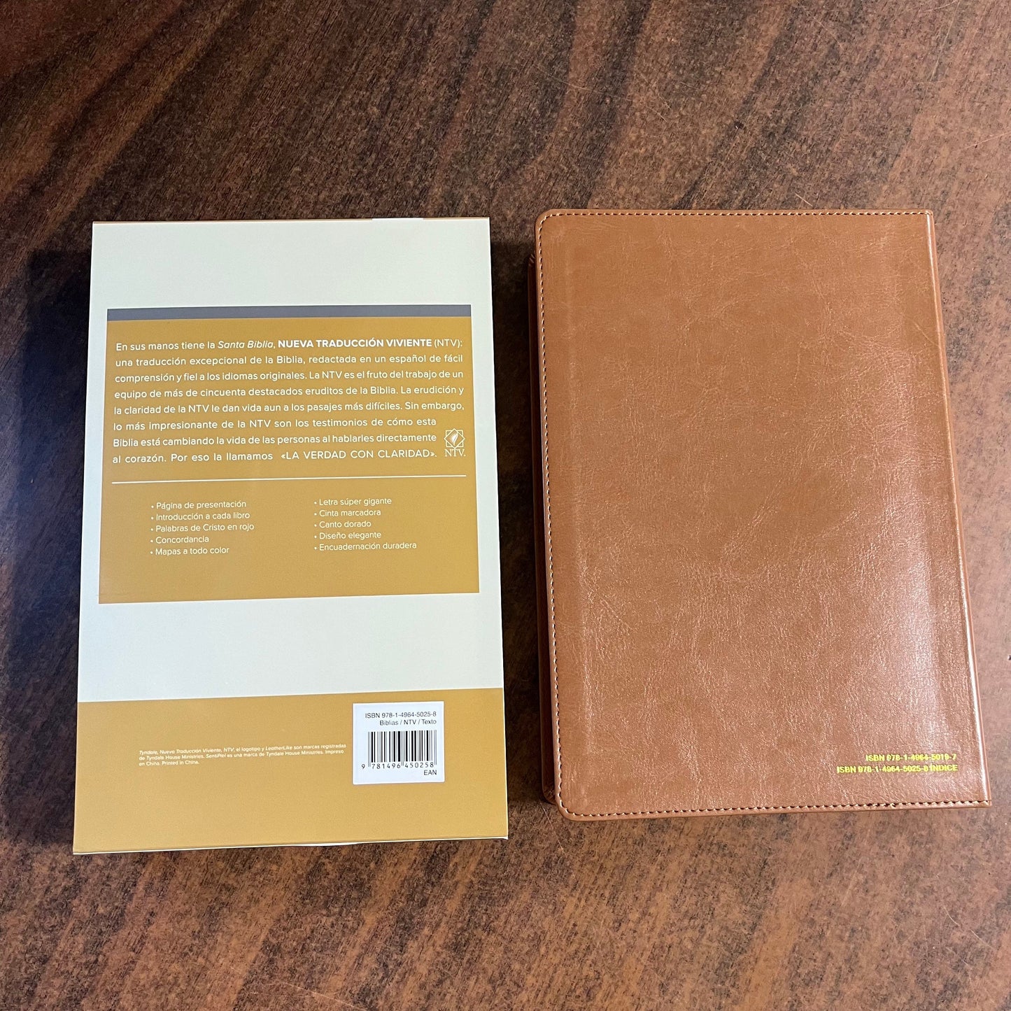 Personalized Spanish Bible Thumb Indexed - NTV Biblia Letra Super Gigante - Giant Print Bible - Light Brown LeatherLike -  Custom Imprinted 9781496450258
