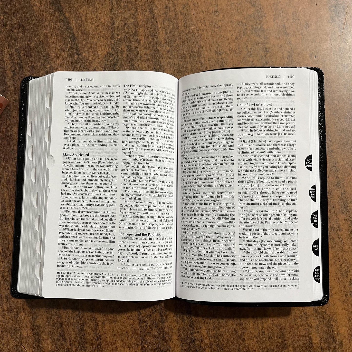 Personalized Amplified Bible Thumb Indexed - Black Bonded Leather, custom imprinted with name, 9780310443933