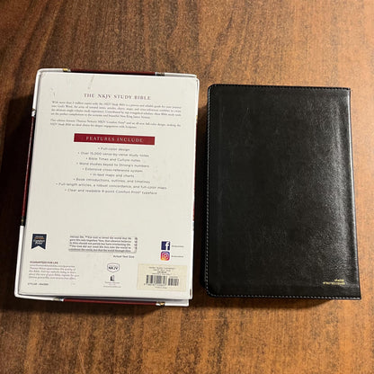 Personalized NKJV Study Bible Thumb Indexed - Black LeatherSoft - Custom Imprinted with name, 9780785220657