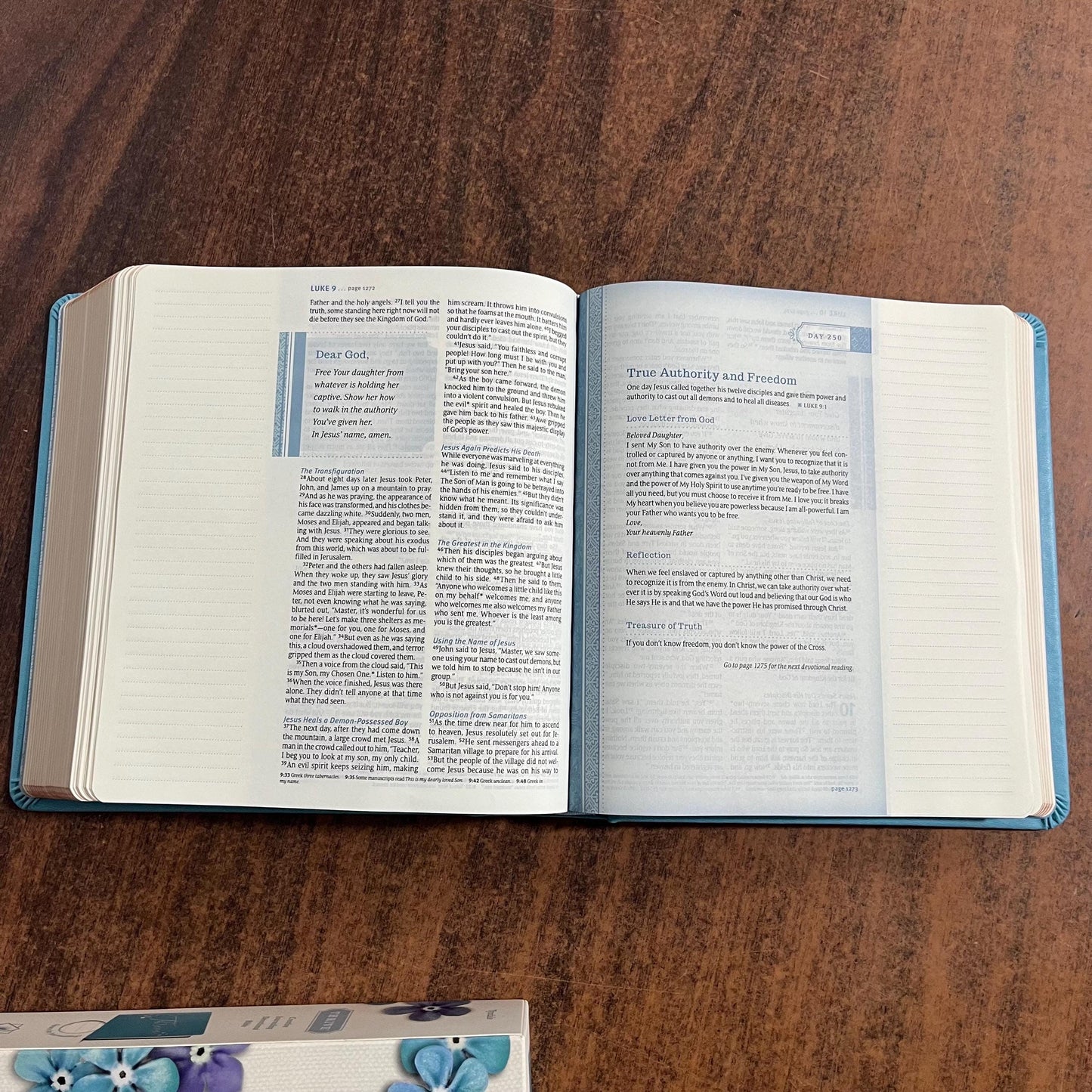 Personalized NLT Thrive Journaling Devotional Bible - Teal Blue LeatherLike Hardcover - Custom Imprinted, room for journaling, 9781496448248